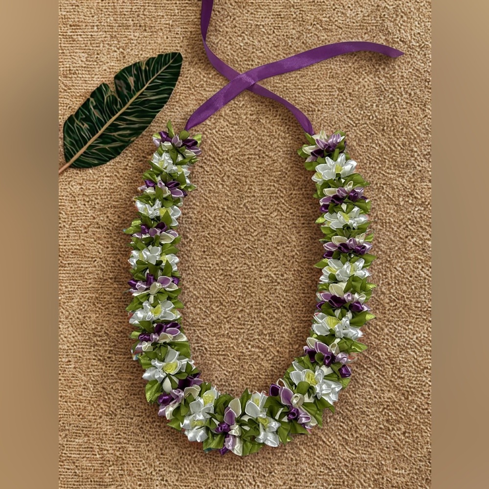 Pua Lei Handmade Purple, Green & White Hawaiian Lei Necklace. Graduation Lei.